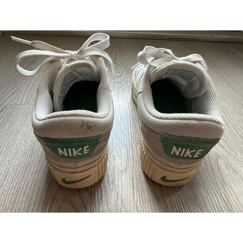 Nike Low Rise White Sneakers Women's Sz 8